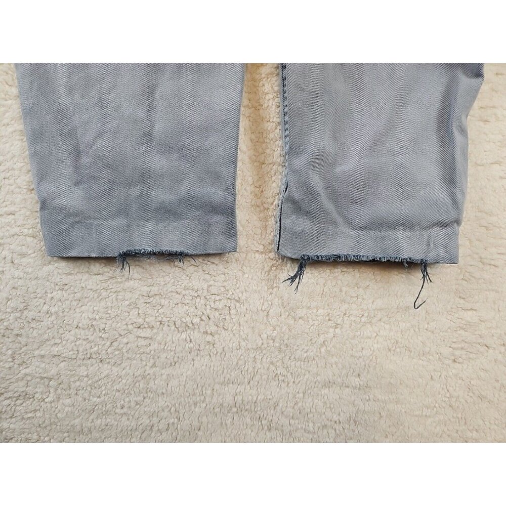 Calvin Klein Jeans Men's Size 34x30 Easy Fit Straight Leg Gray Wash Inseam 23 In - Picture 16 of 16